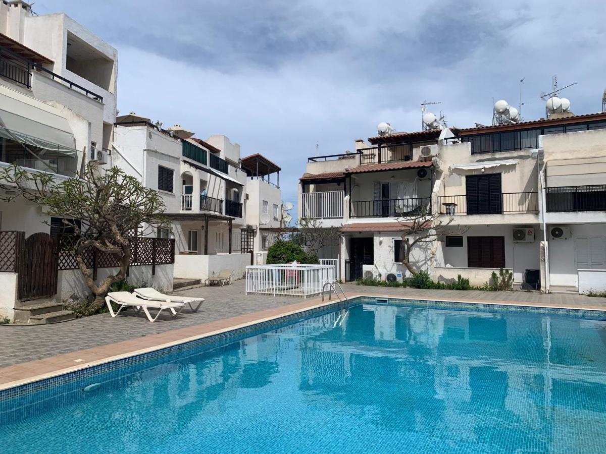 Theodoros Apt.22 พาราลิมนี ภายนอก รูปภาพ